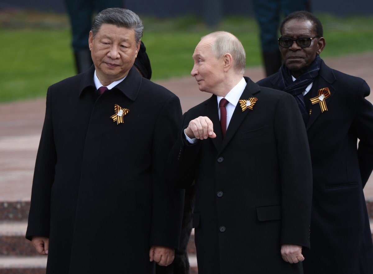 Čínský prezident Si Ťin-pching a Vladimír Putin v Moskvě na oslavách 80. výročí konce 2. světové války.